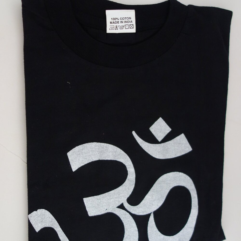 100% Cotton Kids Black T-shirt with Om in Gray Color in Hindi L 22" W 16.5" New